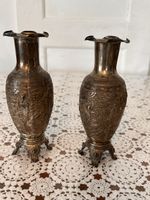 2X Alte Chinesische Vase, kunstvoll verziert , 406 g(151