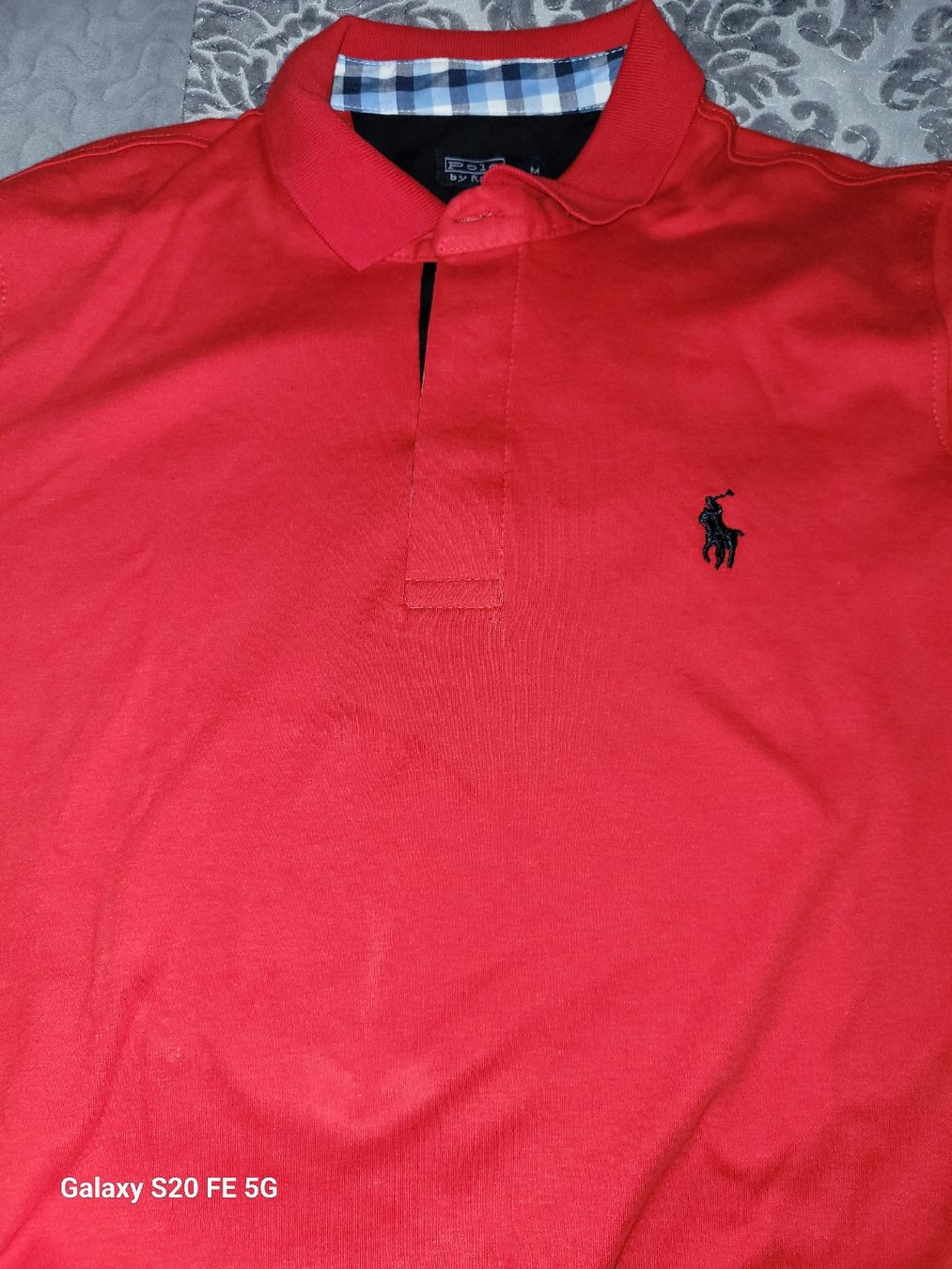Polo-Shirts: T-shirt – Neu und originalverpackt aus Bassersdorf von ism_kx95