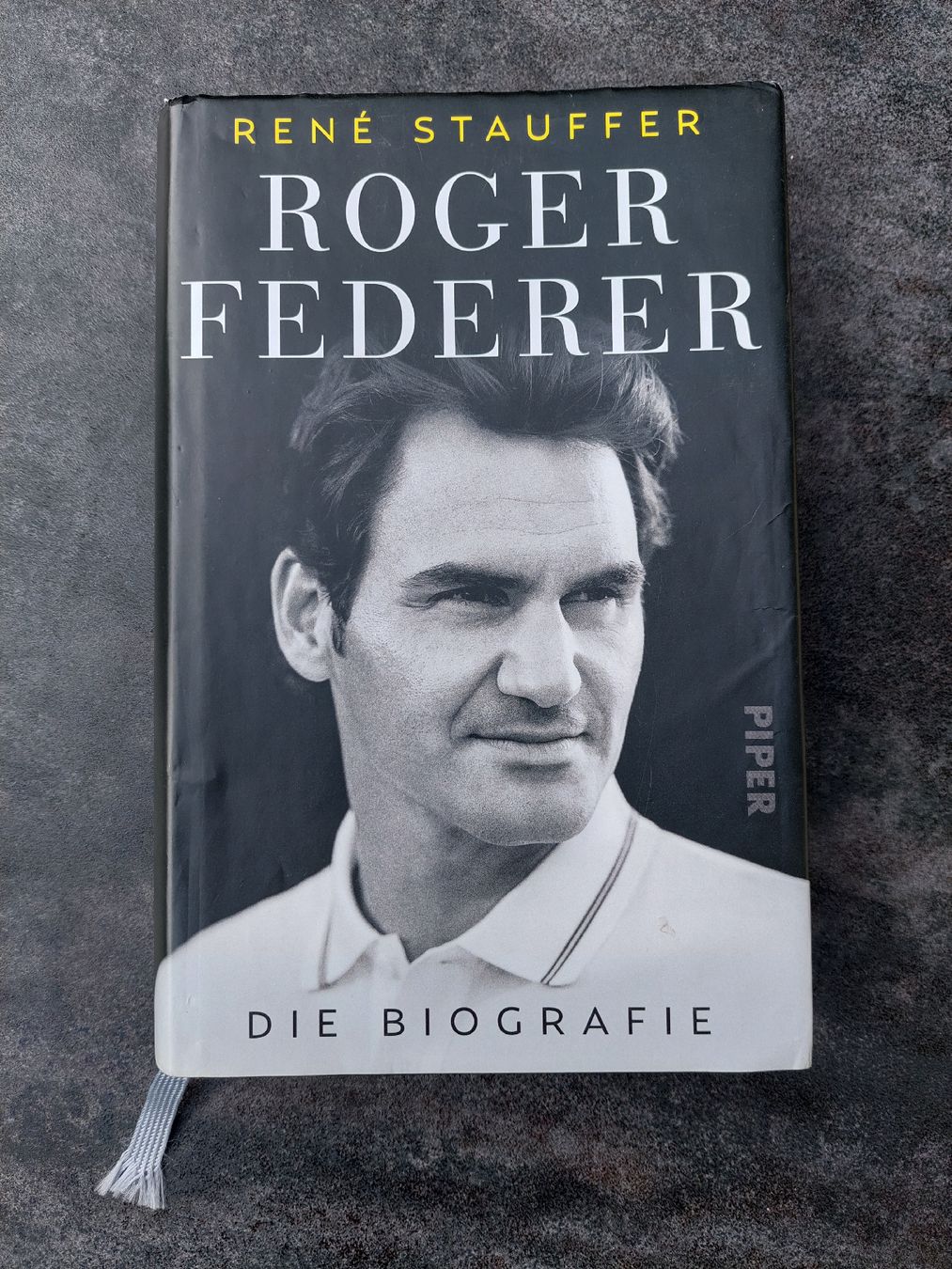 Libri: Roger Federer - Die Biografie von René Stauffer – Usato da Brunnen venduto da Livianda