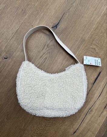 Flauschige H&M Handtasche, Neu mit Etikett