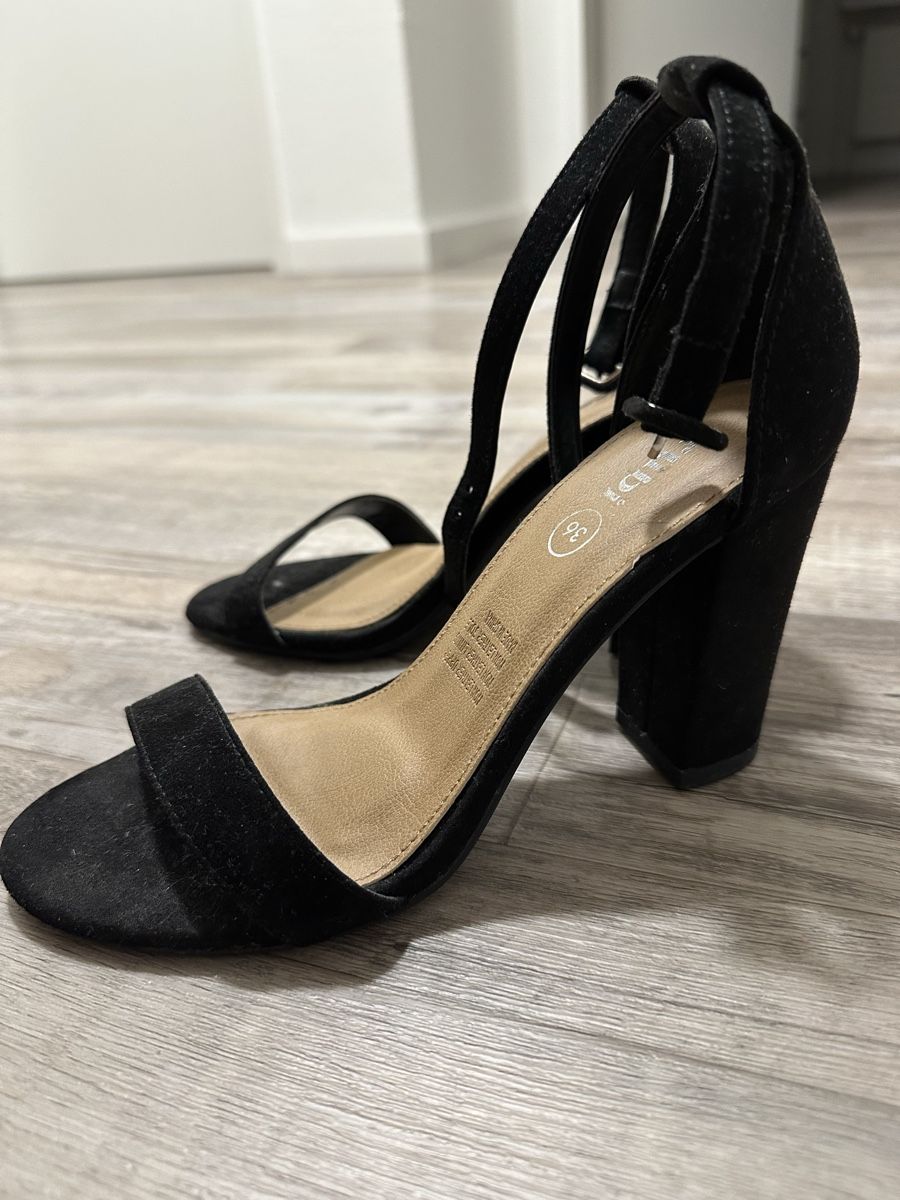 Chaussures femmes: Riemensandalette – Neuf (Voir description) à Schmerikon par and_rsl6