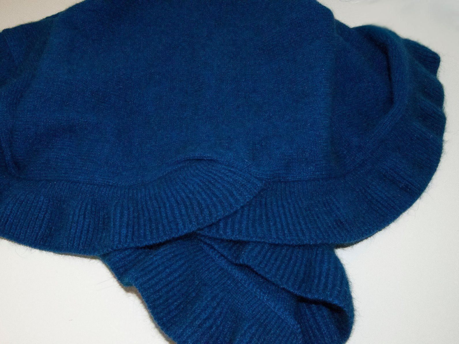 Foulards, Tücher & Schals: Possum Schultertuch blau mit Rüsche – Neu und originalverpackt aus Zollikofen von marys-choice 2