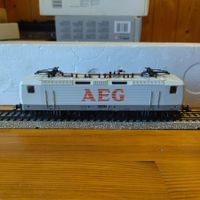 Märklin Lok BR 143 (825)
