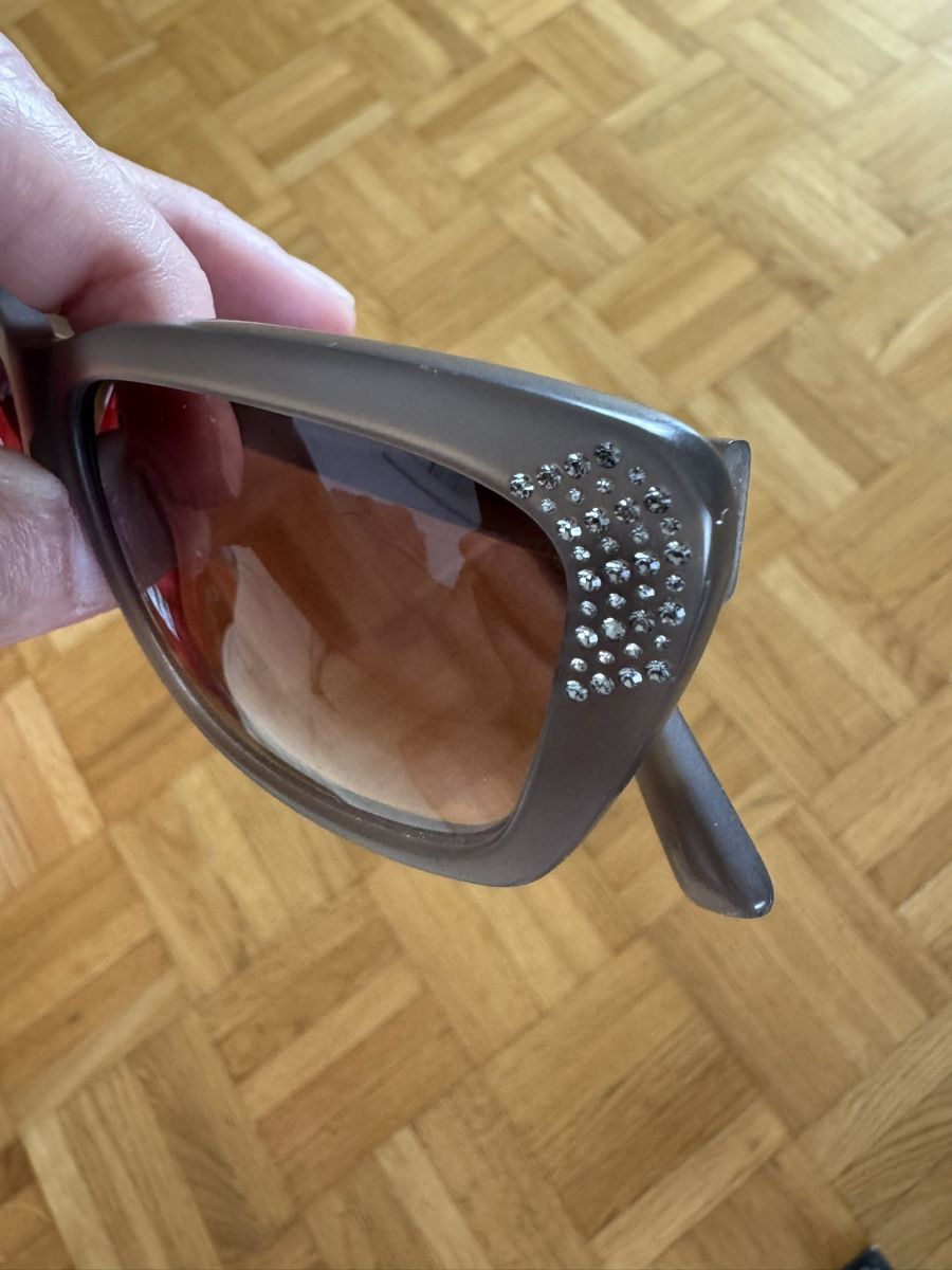 Marc Jacobs Occhiali & Lenti: Marc Jacobs Sunglasses-Blumarine Case – Usato da Fällanden venduto da emilyeheim 1