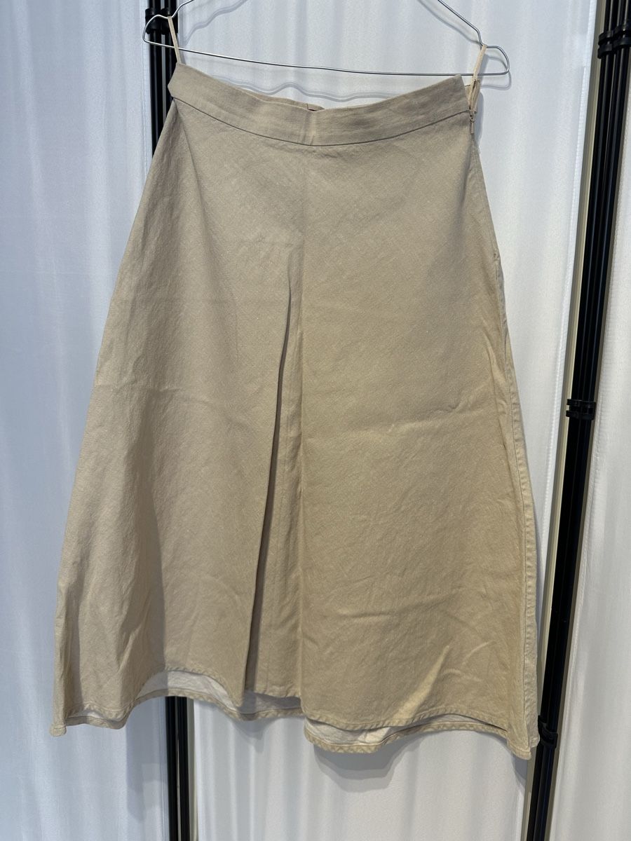Max Mara Jupes: Jupe longue Max Mara Studio beige – taille S – D'occasion à Villeneuve VD par tat_9fhl
