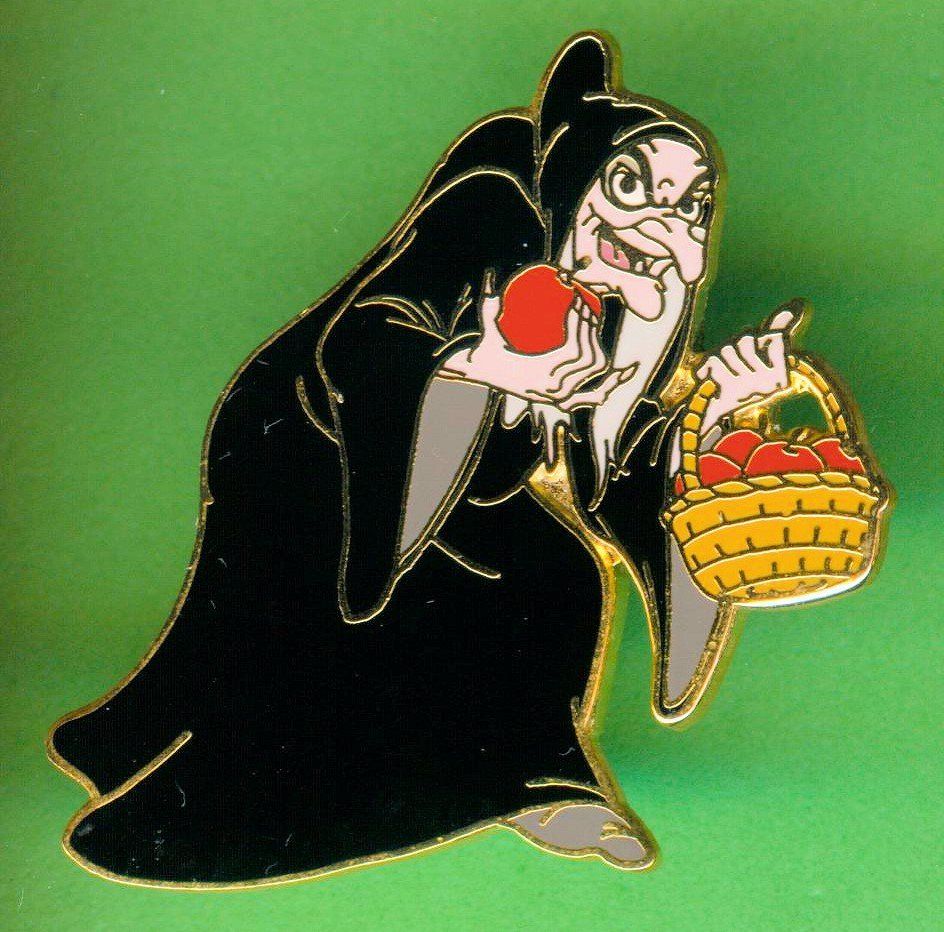 Disney Placchette & Badge: DISNEY  Schneewittchen  BÖSE KÖNIGIN – Usato da Winterthur venduto da Sammleroase
