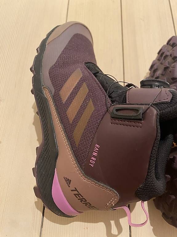 Scarpe per ragazzi: Terrex Wanderschuhe Adidas Gr 34 – Usato da Fehraltorf venduto da bubulina84 4