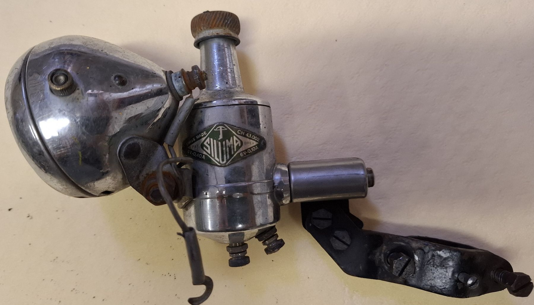 Phares: phare avant vélo militaire – D'occasion à Avully par lecomtedogoz