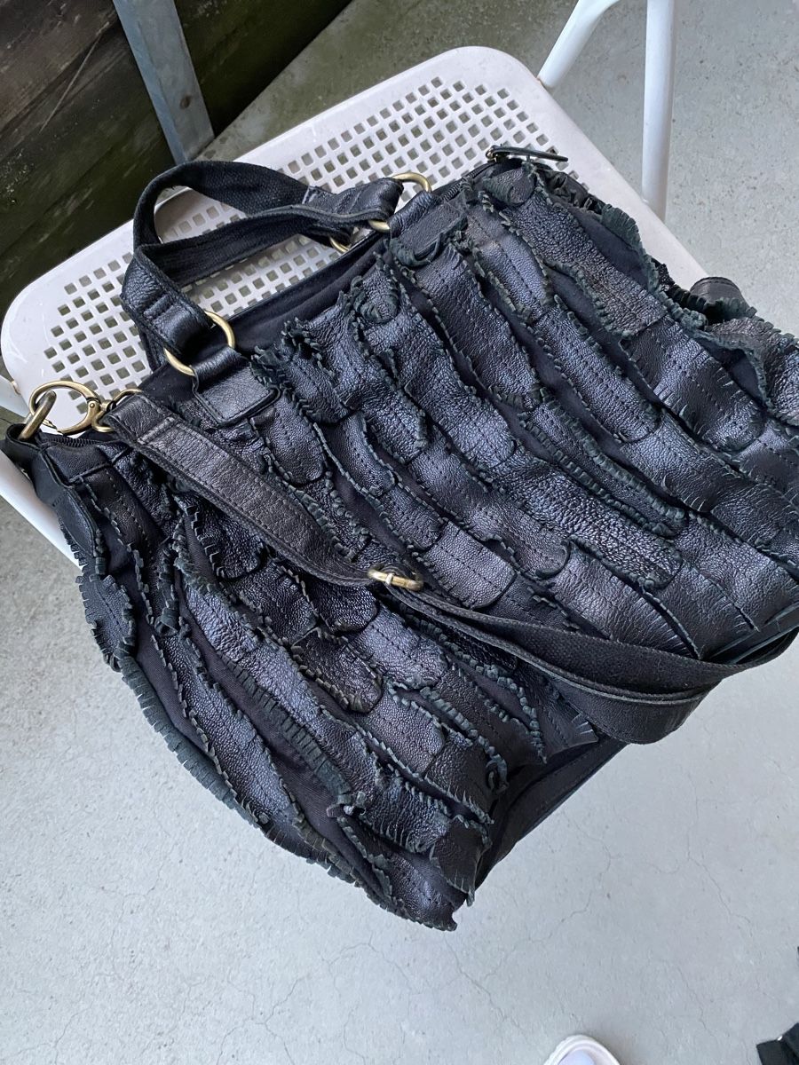 Taschen für Damen: Ceannis Tasche schwedisches Design Leder  – Gebraucht aus Winterthur von cicisch 1