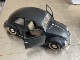 VW Käfer Modellauto schwarz guter Zustand 1:18