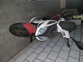 Kymco Roller 50 mit Ausweis – ab Platz für Bastler