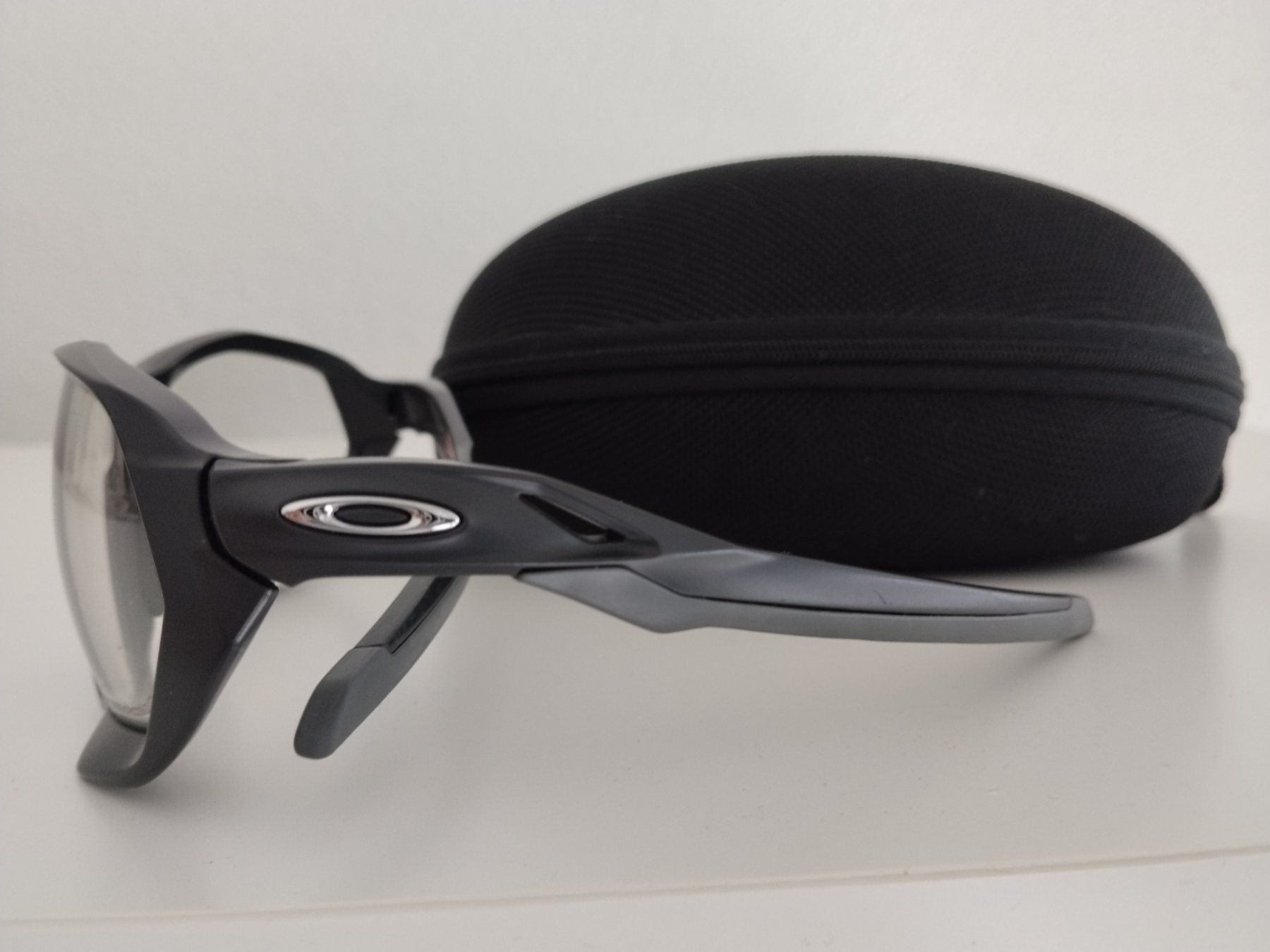 Occhiali & Lenti: Rennradbrille Oakley Photochrom – Usato da Horw venduto da Cs2006