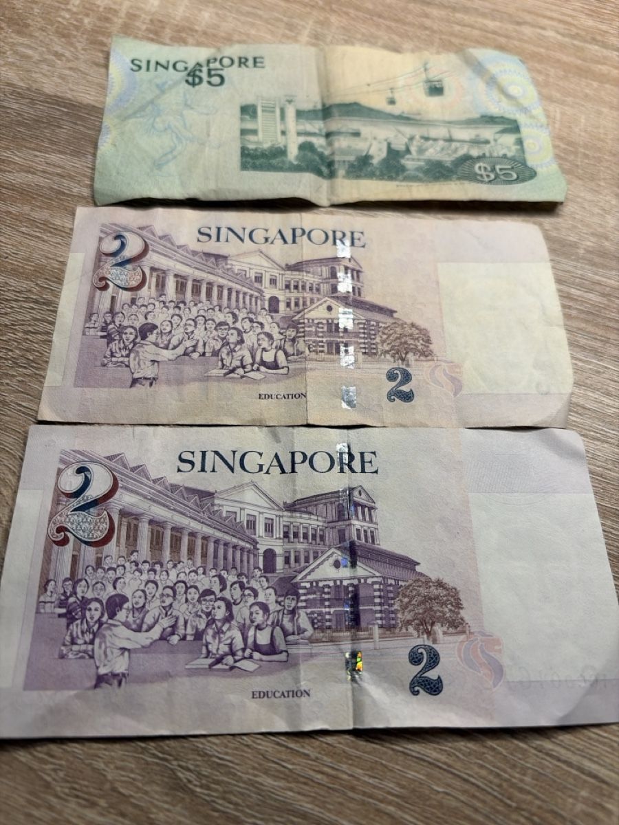 Banconote: Singapore Notengeld 3 Stueck CHF 5 2 2 – Usato da St. Margrethen SG venduto da Fried1999 1