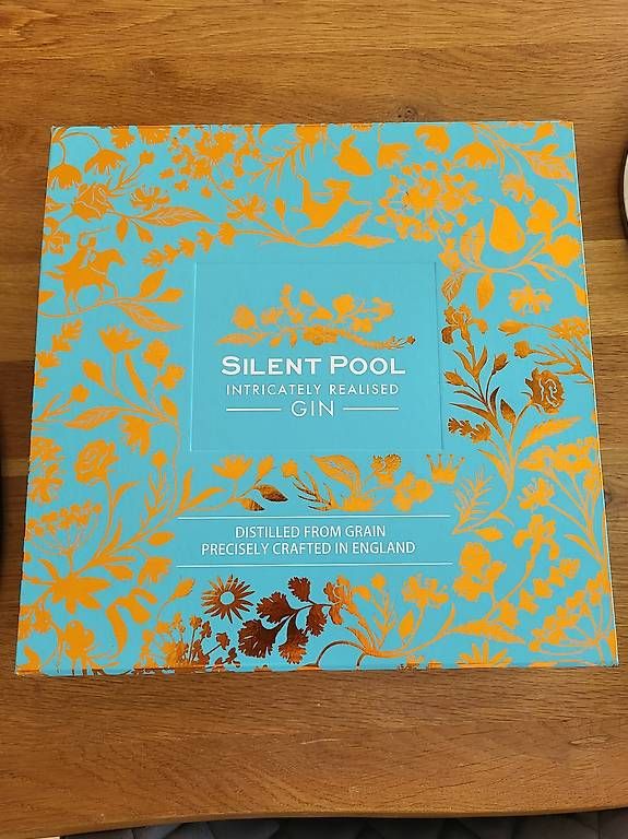 Bevande alcoliche: Silent Pool Gin Geschenkset mit Original-Geschenkbox – Nuovo e nell'imballaggio originale da Allschwil venduto da Stefanie.N 1