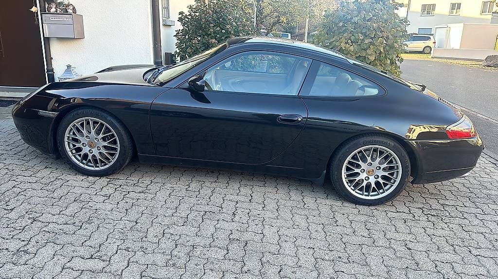 Porsche Automobili: Porsche 911 (996) – Usato da Eiken venduto da sola08 3