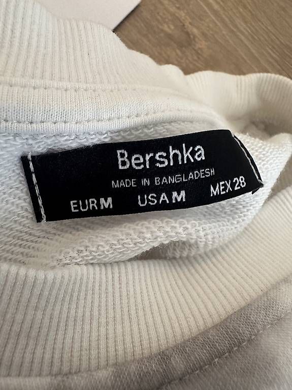 Maglioni & Felpe: Bershka crop Pullover – Usato da Endingen venduto da sab_2gdk 1