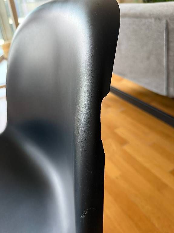 Chaises: Vitra Panton Chair, deffect – D'occasion à Zug par lstefano1 2