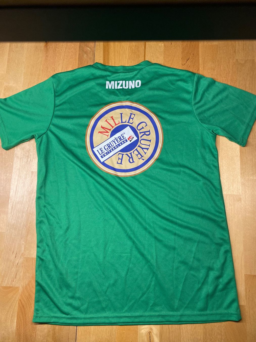T-shirts: Mizuno Shirt Mille Gruyere – Neuf (Voir description) à Münsingen par lyf_j8ng 1