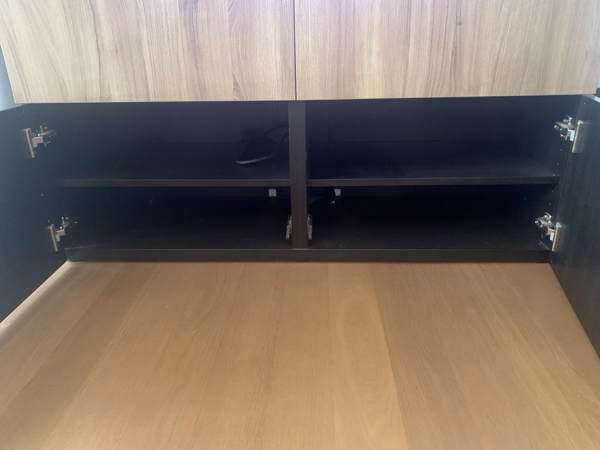 Ikea Mobili TV: Fernsehmöbel – Usato da Maur venduto da family3M 2