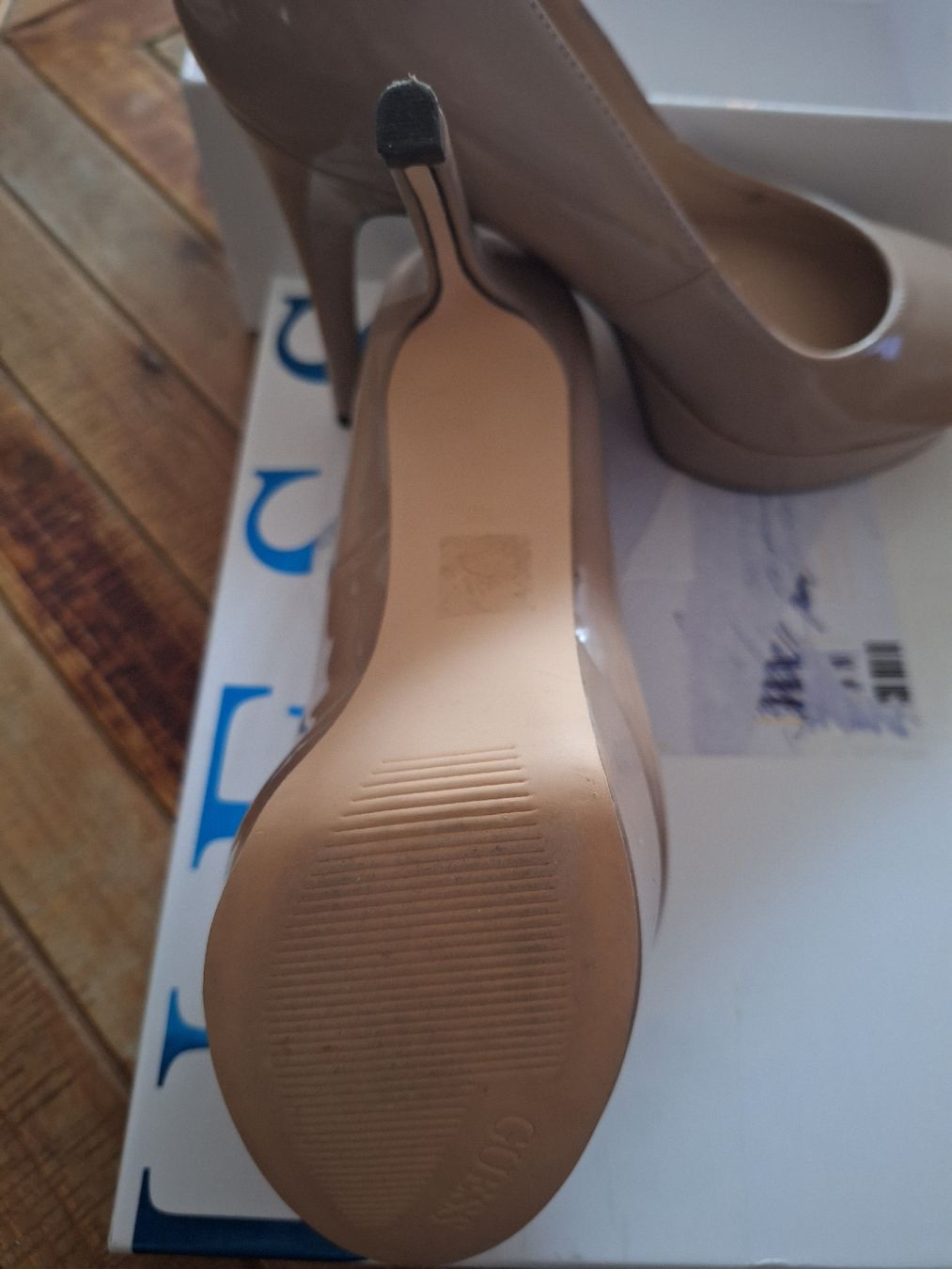 Guess Scarpe da donna: Chaussures à talons (Guess) – Usato da Fribourg venduto da car_6vvs 3