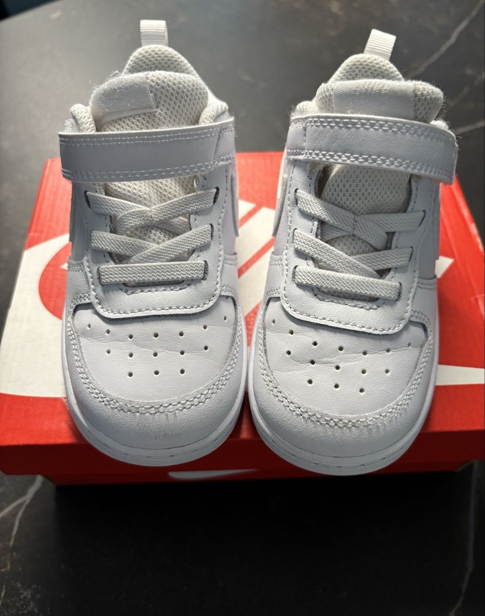 Nike Schuhe für Jungen: Nike taille 25  – Neu (gemäss Beschreibung) aus Conthey von deb_29ww 1