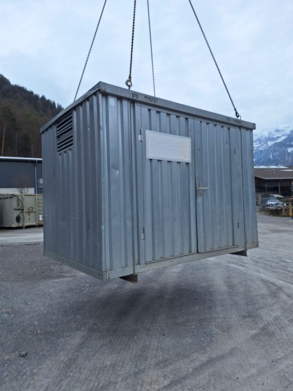Contenitori edile: Gasflaschen Container Magazin 3 m – Usato da Alpnach Dorf venduto da vieuxhenri 1