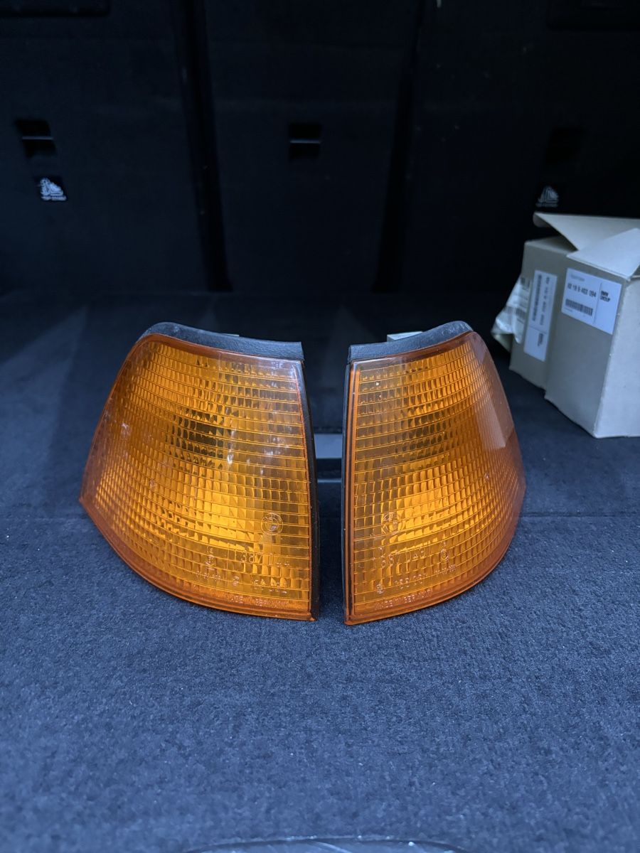 BMW Alle Autoersatzteile: E36 Limousine Blinker original – Gebraucht aus Schaffhausen von hallovater