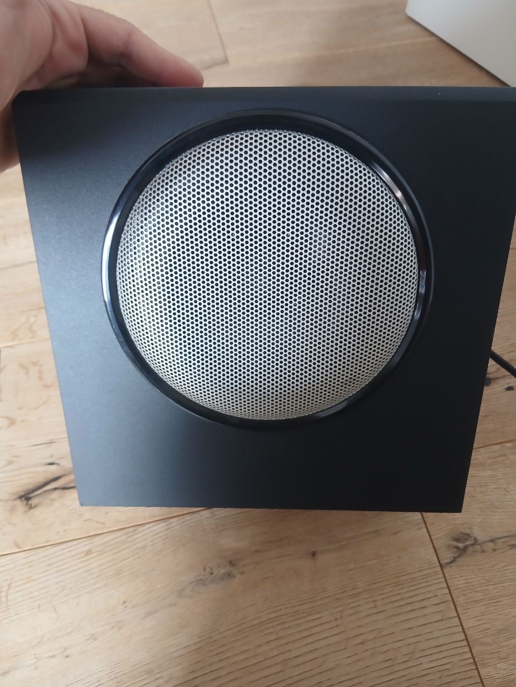 Logitech Hubs & Switches: Logitech 2.1 Lautsprechersystem – D'occasion à Bazenheid par mar_8sgw 3