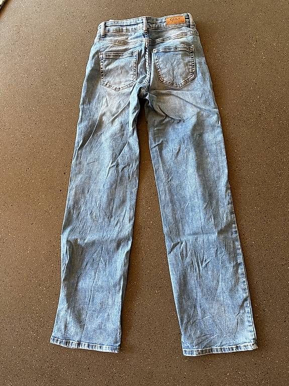 Jeans: Jeans only – Gebraucht aus Untersiggenthal von Flaudy 2