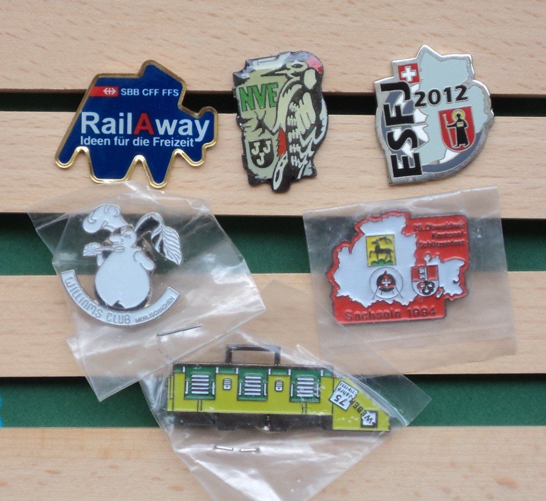 Placchette & Badge: Pins : Lot mit 6 Stück / ab 1.- Fr. – Nuovo (secondo la descrizione) da Sachseln venduto da bru_pj82