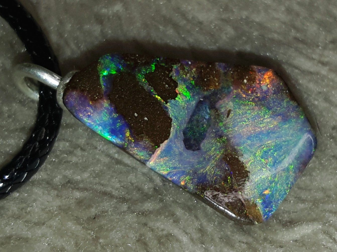 Ciondoli: Australischer Boulder Opal Silberanhänger – Nuovo e nell'imballaggio originale da Uerkheim venduto da Winwinner 1
