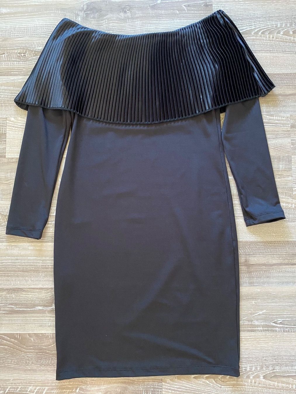 Vestiti: Figurbetontes Abendkleid Gr.S. NEU – Usato da Estavayer-le-Lac venduto da Mimmy02