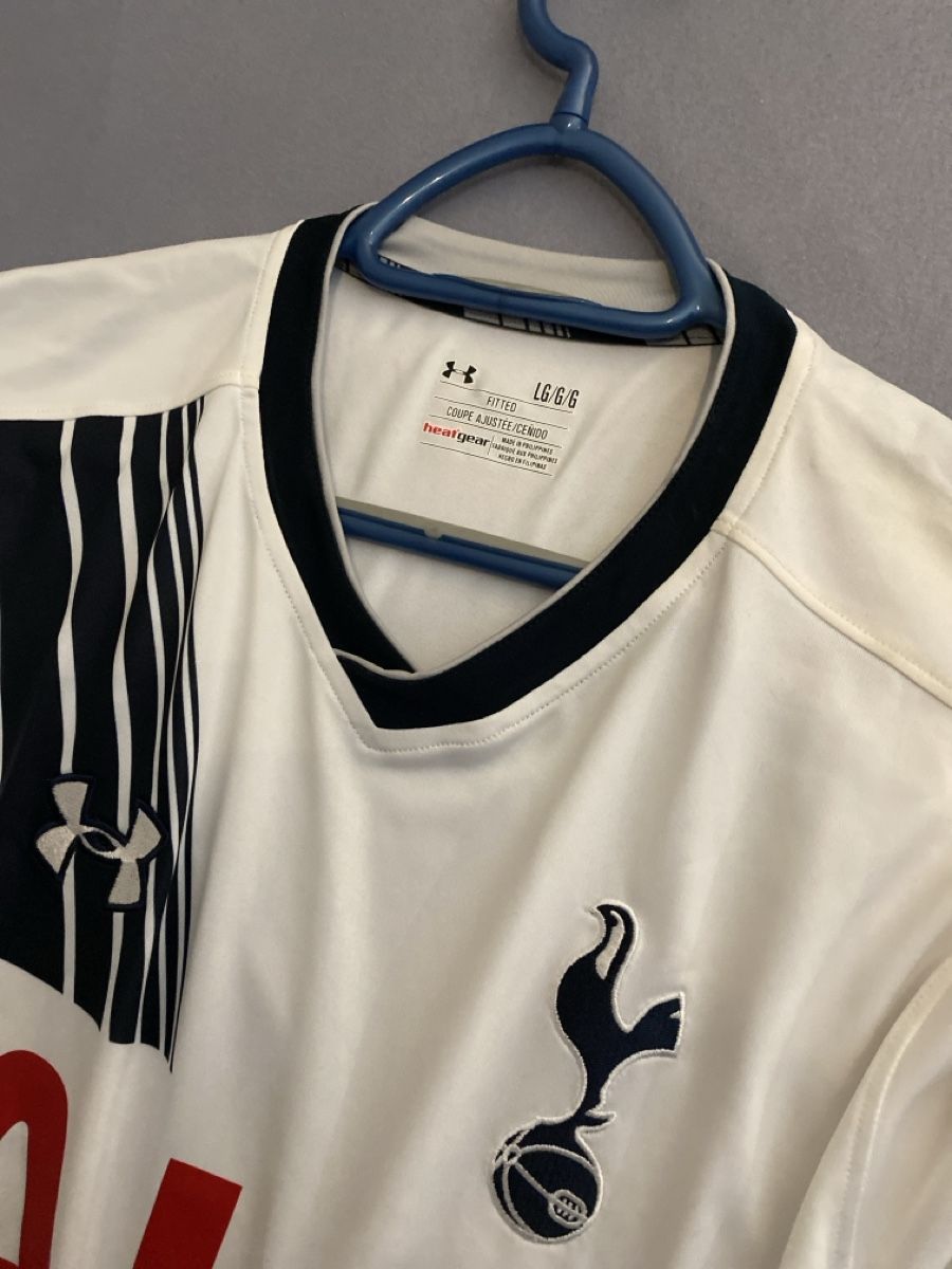 T-shirt: T-shirt Hunderarmor – Nuovo (secondo la descrizione) da Prangins venduto da cel_l9mn 2