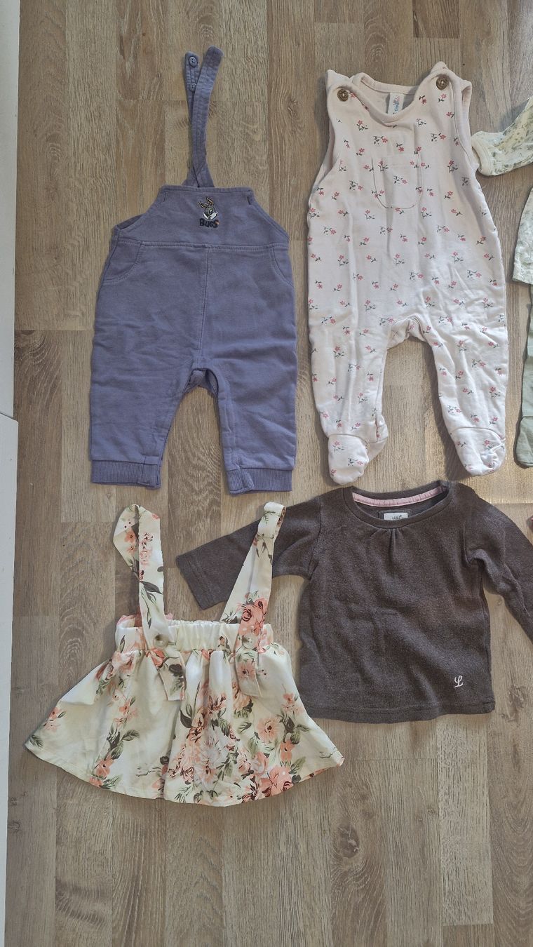 Lotti & Set di vestiti: Kleiderpaket Mädchen Gr. 62 34 stk. – Usato da Bürglen TG venduto da ksz_kjs6 7