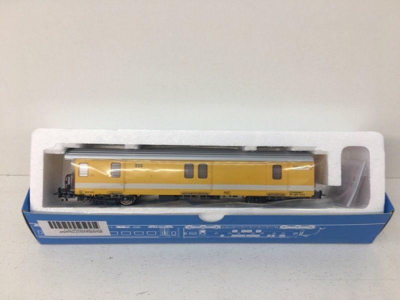 RailTop Modelleisenbahnen: Railtop 31711 Schweizer Postwagen Z4 – Gebraucht aus Büsserach von ModellbahnDepot
