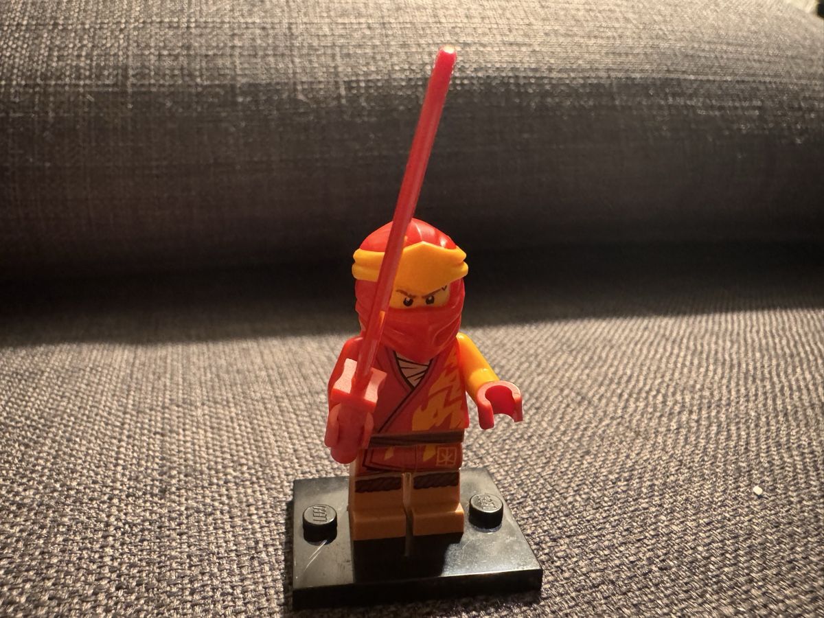 Lego Figuren: LEGO - Minifigur - Ninjago - Kai – Neu (gemäss Beschreibung) aus Wetzikon ZH von thayreen