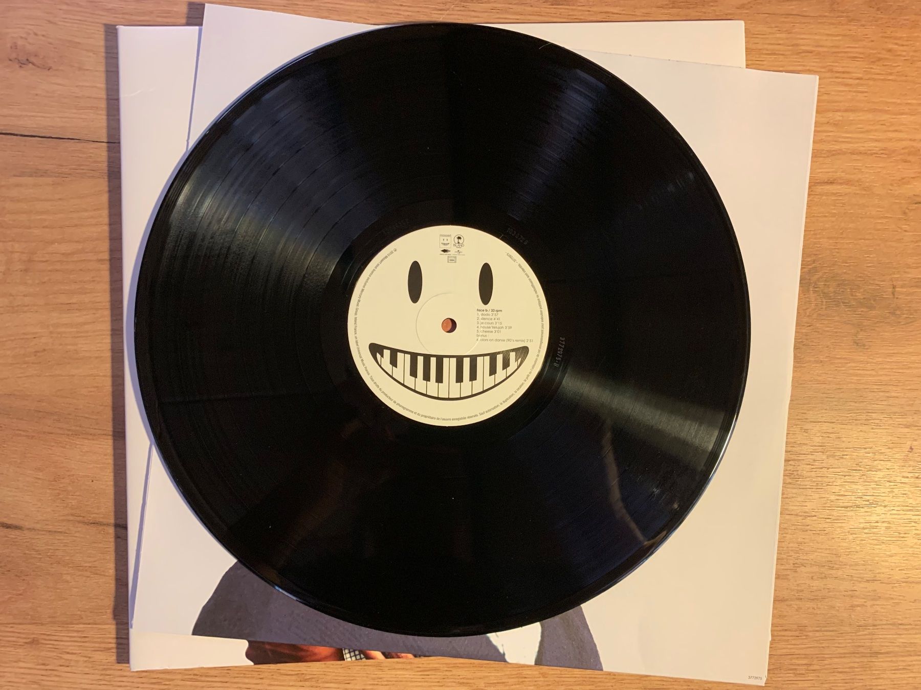 Dischi in vinile: STROMAE - CHEESE...RE FR 2018...EX/EX – Nuovo e nell'imballaggio originale da Gals venduto da Diskopatshop 4