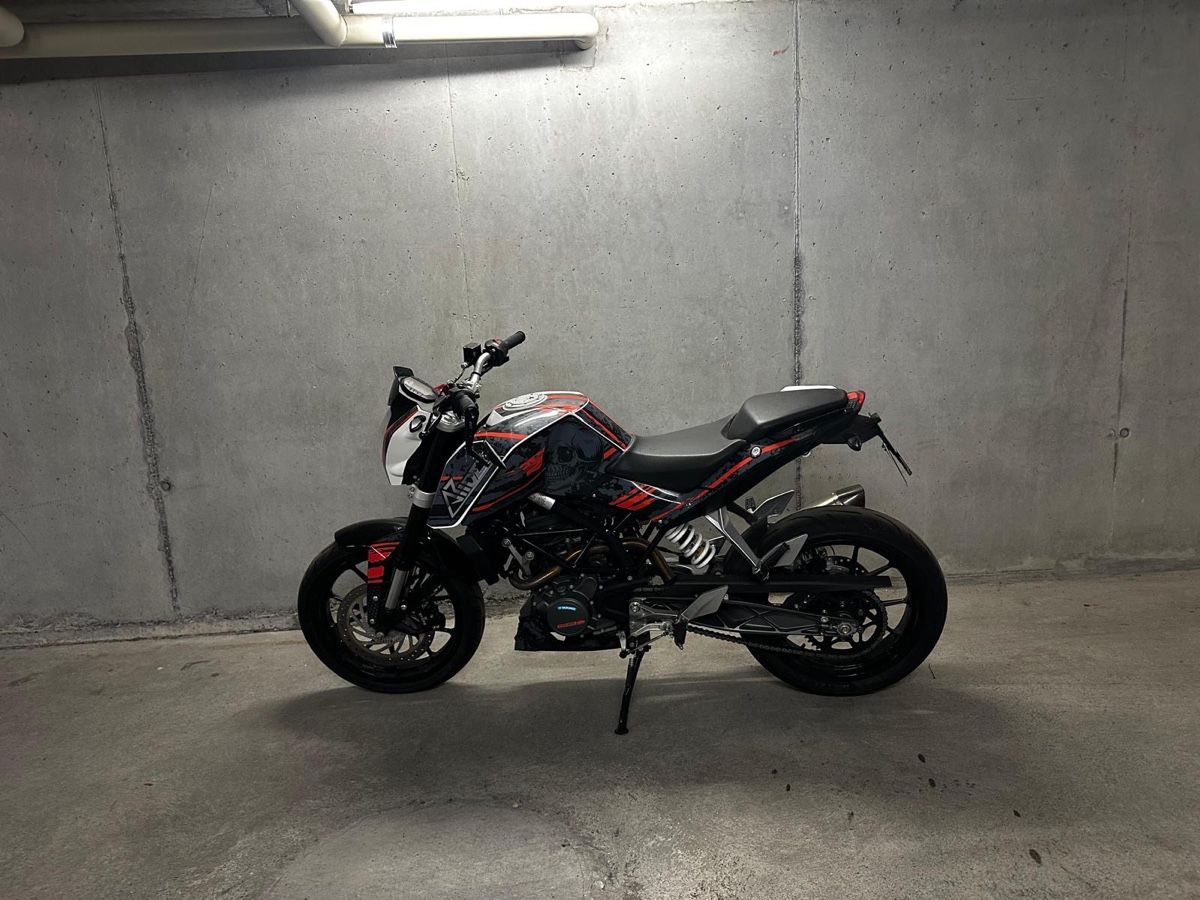 KTM Strada: KTM Duke 125, JG 2015 – Usato da Interlaken venduto da raphael26 7