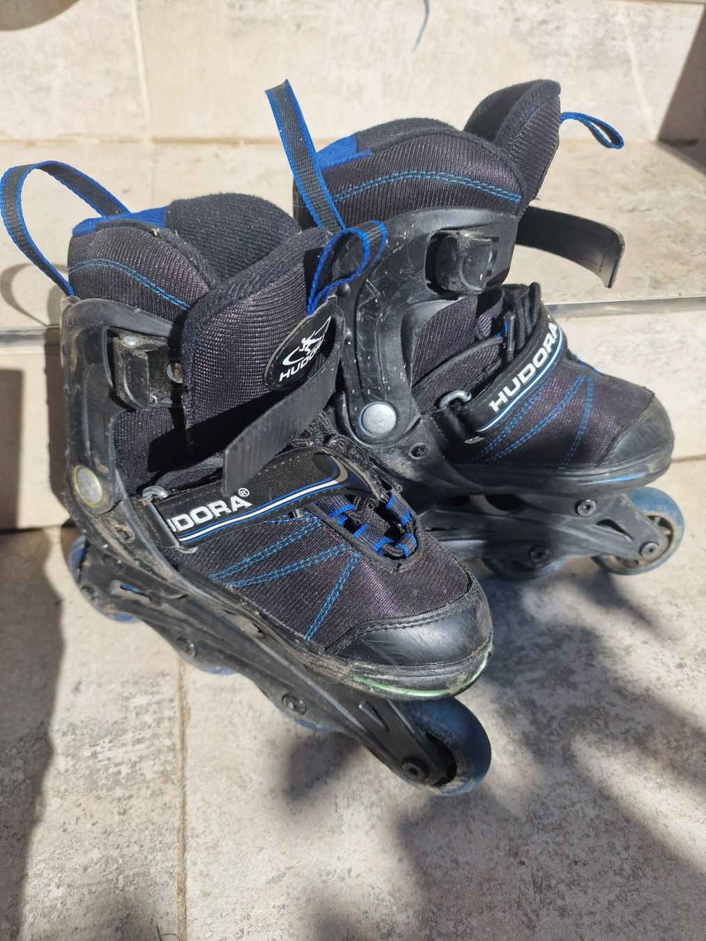 Pattini in linea & Pattini a rotelle: Rollerblades Hudora Grösse 33-36 – Usato da Knonau venduto da nicdorf