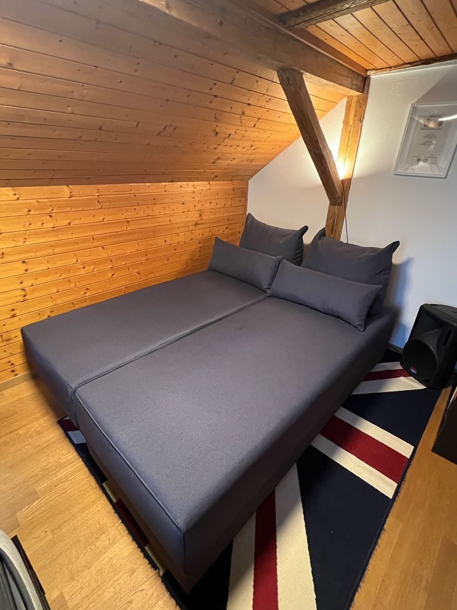 Sofas: Boxspring-Schlafsofa – D'occasion à Trüllikon par AntonSe 1