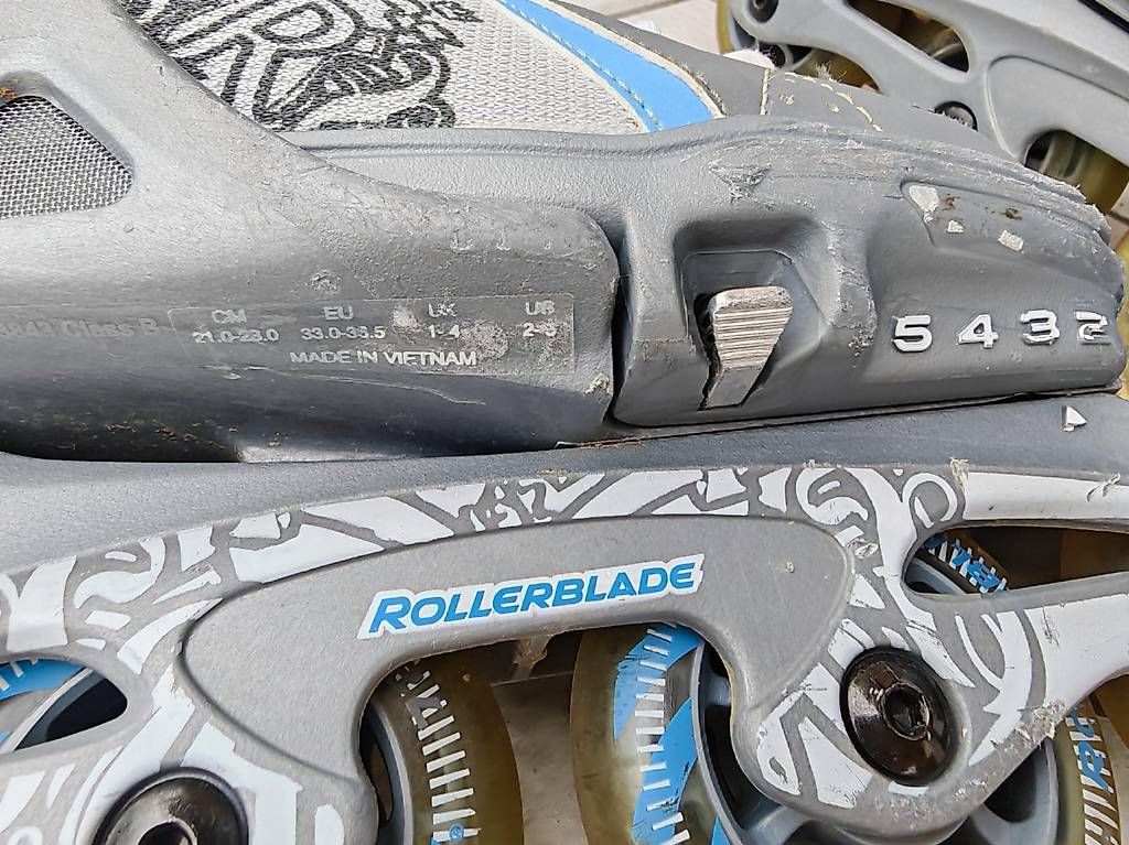 Inline-Skating & Rollschuhe: Rollers évolutifs Rollerblade  Taille ajustable 33-35.5 – Gebraucht aus Saxon von 363_tl2c 3