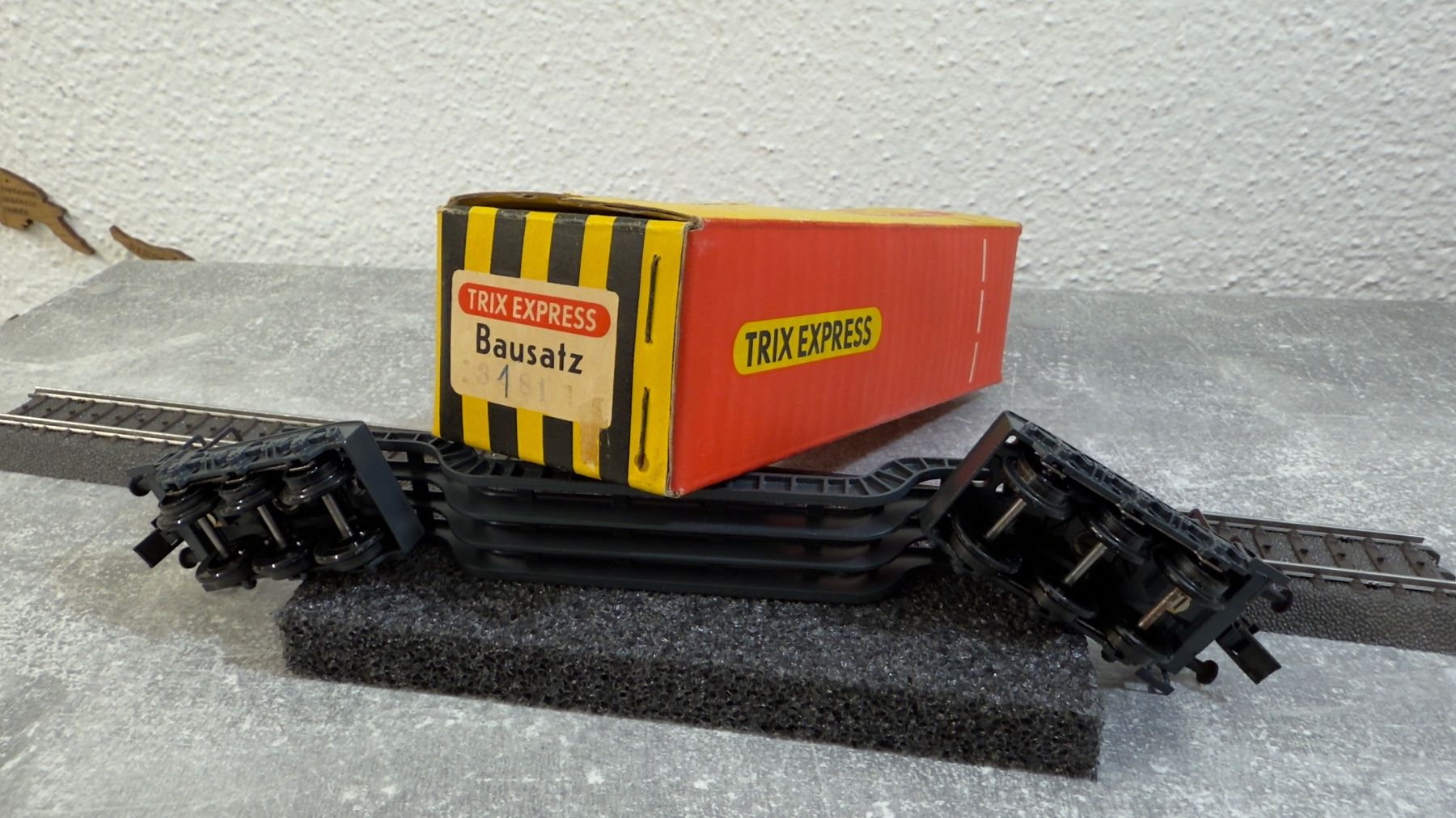 Trix Modelleisenbahnen: Trix Express Bausatz Güterwagen H0 / DC 3 Leiter – Gebraucht aus Schlieren von rat_lq6b 6