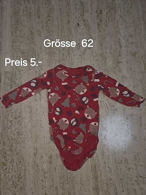 Kleiderpakete & -sets: Weihnachts Outfit – Gebraucht aus Basel von bb9_xh2f 1