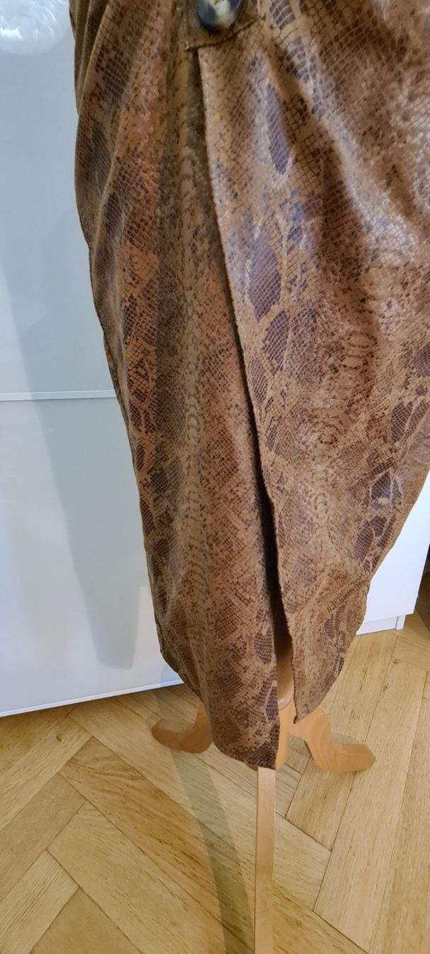 Zara Gonne: Jupe imitation peau de serpent taille XS – Nuovo (secondo la descrizione) da Genève venduto da Saleena 8