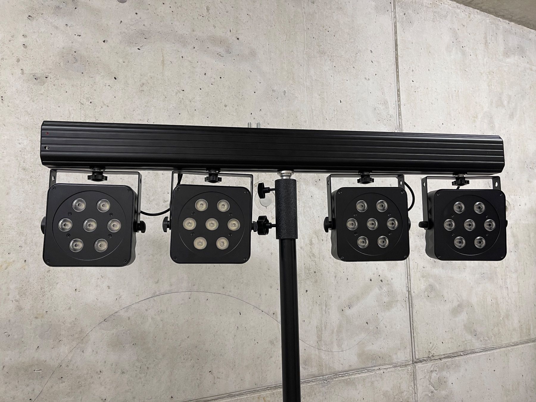Lampen: Lightmaxx Platinum Line CLS-3 Quad – Gebraucht aus Zollikofen von Generation-Y 1