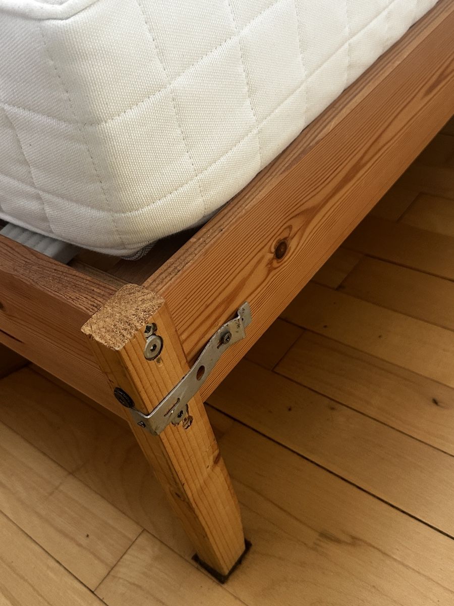 Ikea Lits: Ikea Bett 140x200 – D'occasion à Luzern par emi_wh92 1