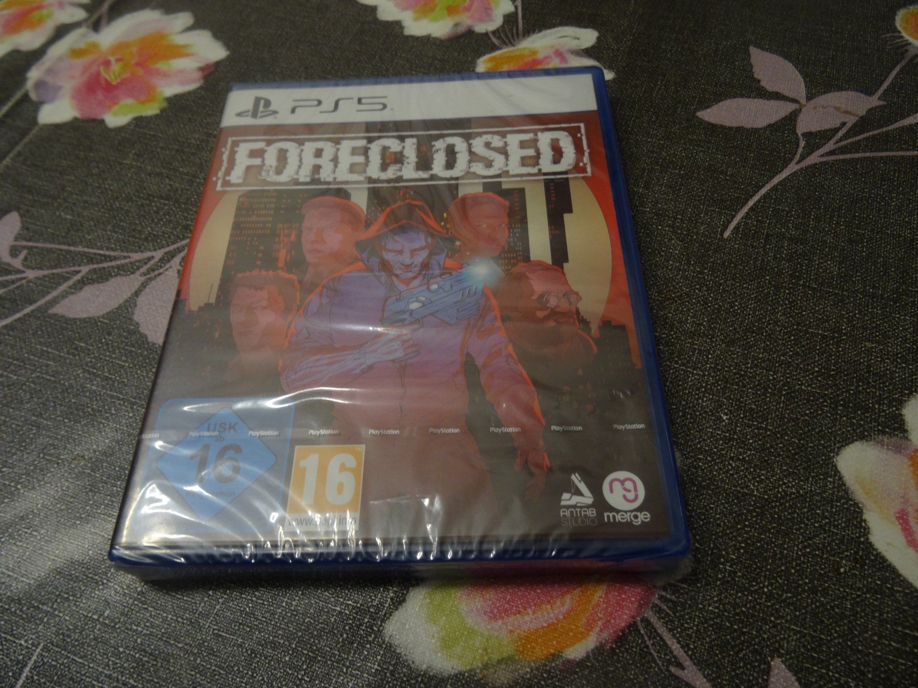 Sony Spiele: Foreclosed PS5 NEUWARE – Neu und originalverpackt aus Olten von Disc-Ausverkauf