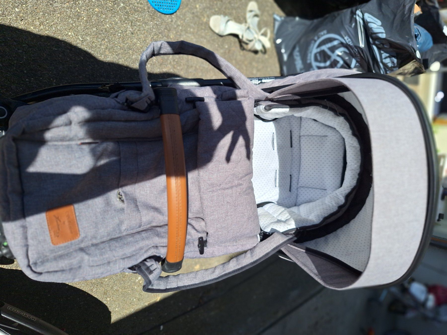 Hartan Carrozzine: Kinderwagen Hartan – Usato da Uerkheim venduto da JaHaWi