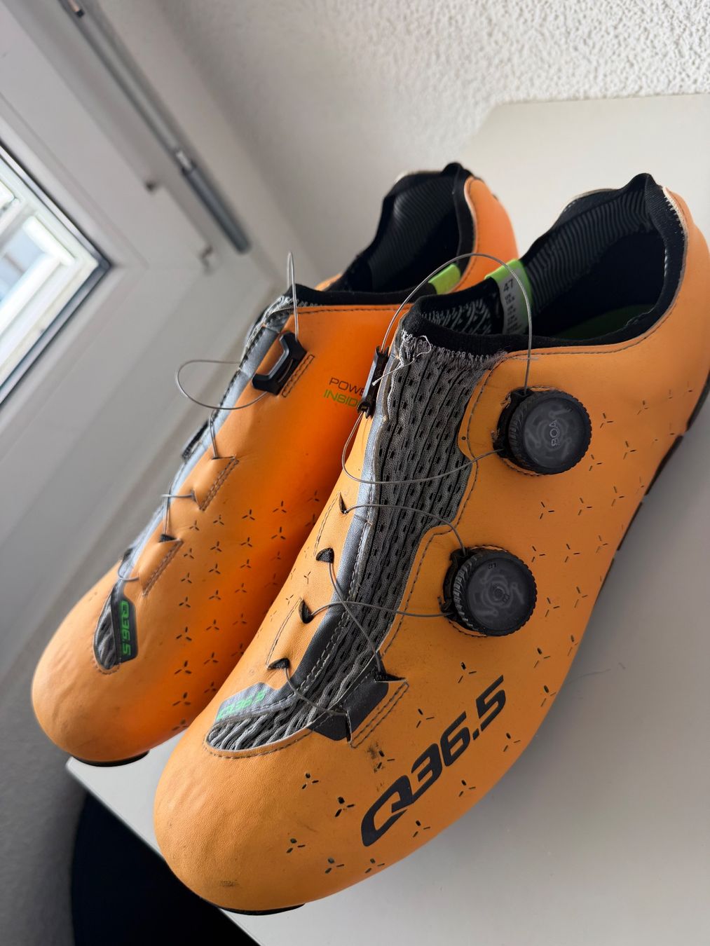 Chaussures hommes: Q36.5 Unique Road Shoe Orange Size 47 – D'occasion à Küsnacht ZH par gma_67jc 1