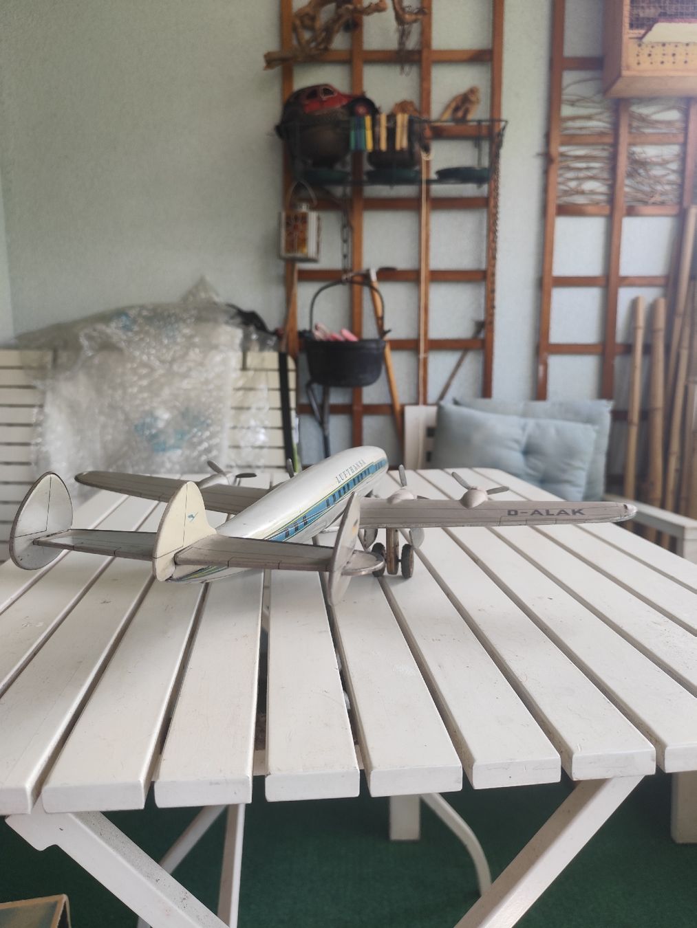 Lufthansa Modellbausätze & Standmodelle: 100 Jahre Lufthansa super Constellation blech Flieger – Gebraucht aus minusio von bierbrauer 5